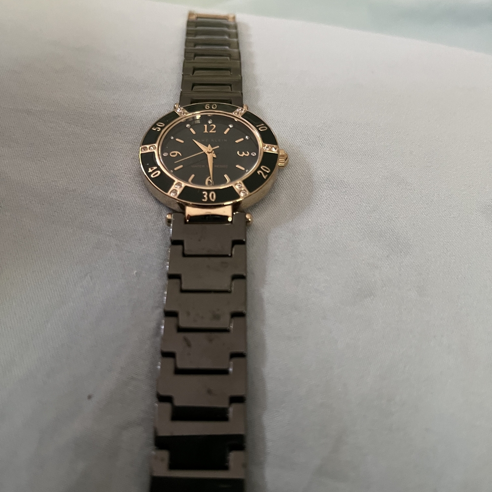 Vintage Anne Klein Stylish Black and Rose Gold Women's Watch